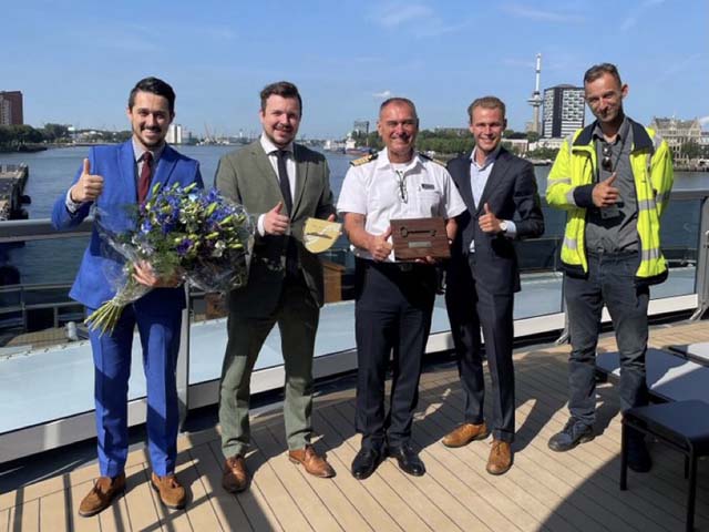 Key and Plaque Ceremony Seabourn Venture in Rotterdam